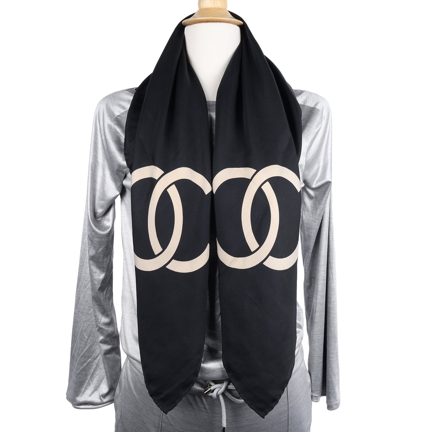 Chanel Vintage Chanel CC Logo Silk Scarf – The Lady Bag