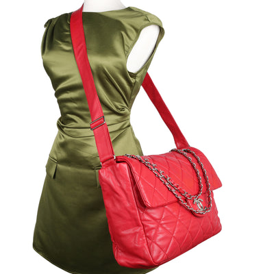 Quilted Caviar Leather XL Classic Flap Messenger Bag Red