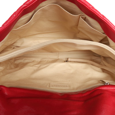 Quilted Caviar Leather XL Classic Flap Messenger Bag Red