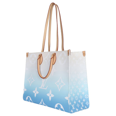 Monogram Giant By The Pool Onthego GM