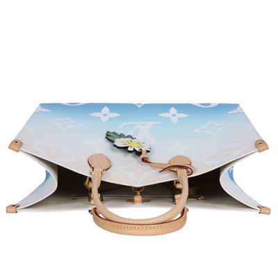 Monogram Giant By The Pool Onthego GM