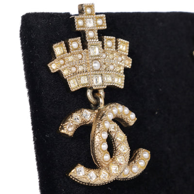 Faux Pearl & Strass CC Crown Drop Pierced Earrings