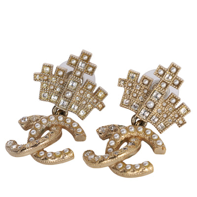 Faux Pearl & Strass CC Crown Drop Pierced Earrings