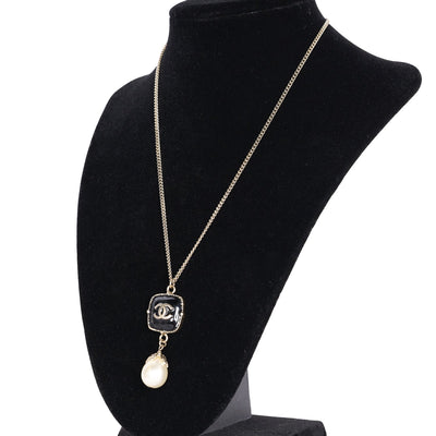 Pearl Enamel Necklace