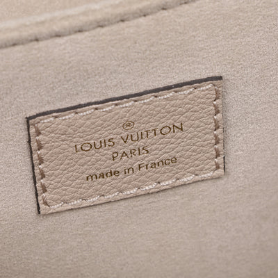 Grained Calfskin Lockme Oxford Tan