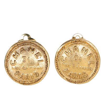 Gold Metal Medallion CC Chain Necklace