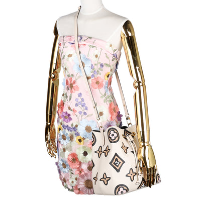 Monogram Giant Wild At Heart Neonoe MM