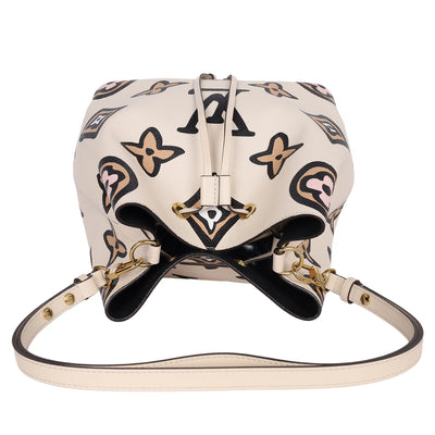 Monogram Giant Wild At Heart Neonoe MM