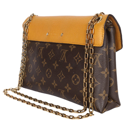 Pallas Chain Flap Bag