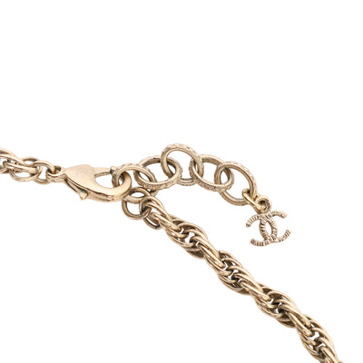 Pearl CC Round Pendant Necklace