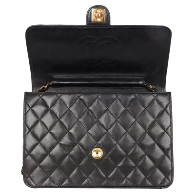 Matelasse Chain Shoulder Bag Lambskin Leather Black