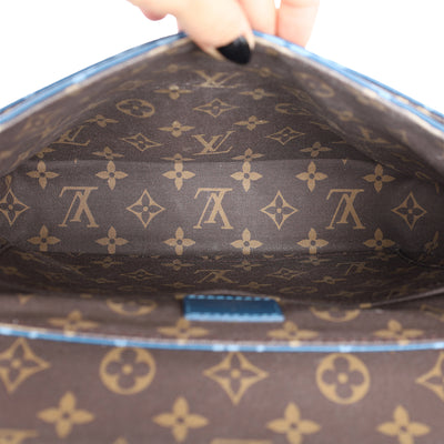 District PM NV3 Shoulder Bag in Blue