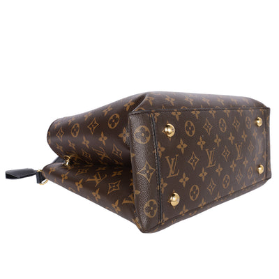 Monogram Flower Zipped Tote MM