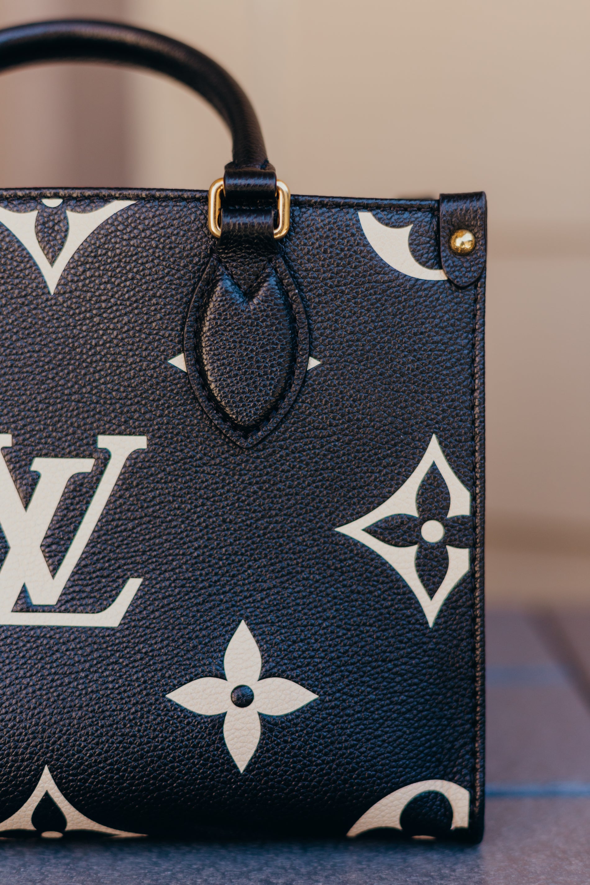  Louis Vuitton, Pre-Loved Stephen Sprouse x Louis Vuitton Grey Monogram  Graffiti Keepall 50, Grey : 服裝，鞋子和珠寶