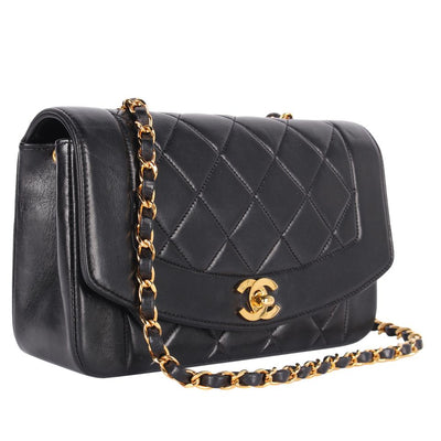 Classic Flap CC Leather Diana 22 Cross Body Bag
