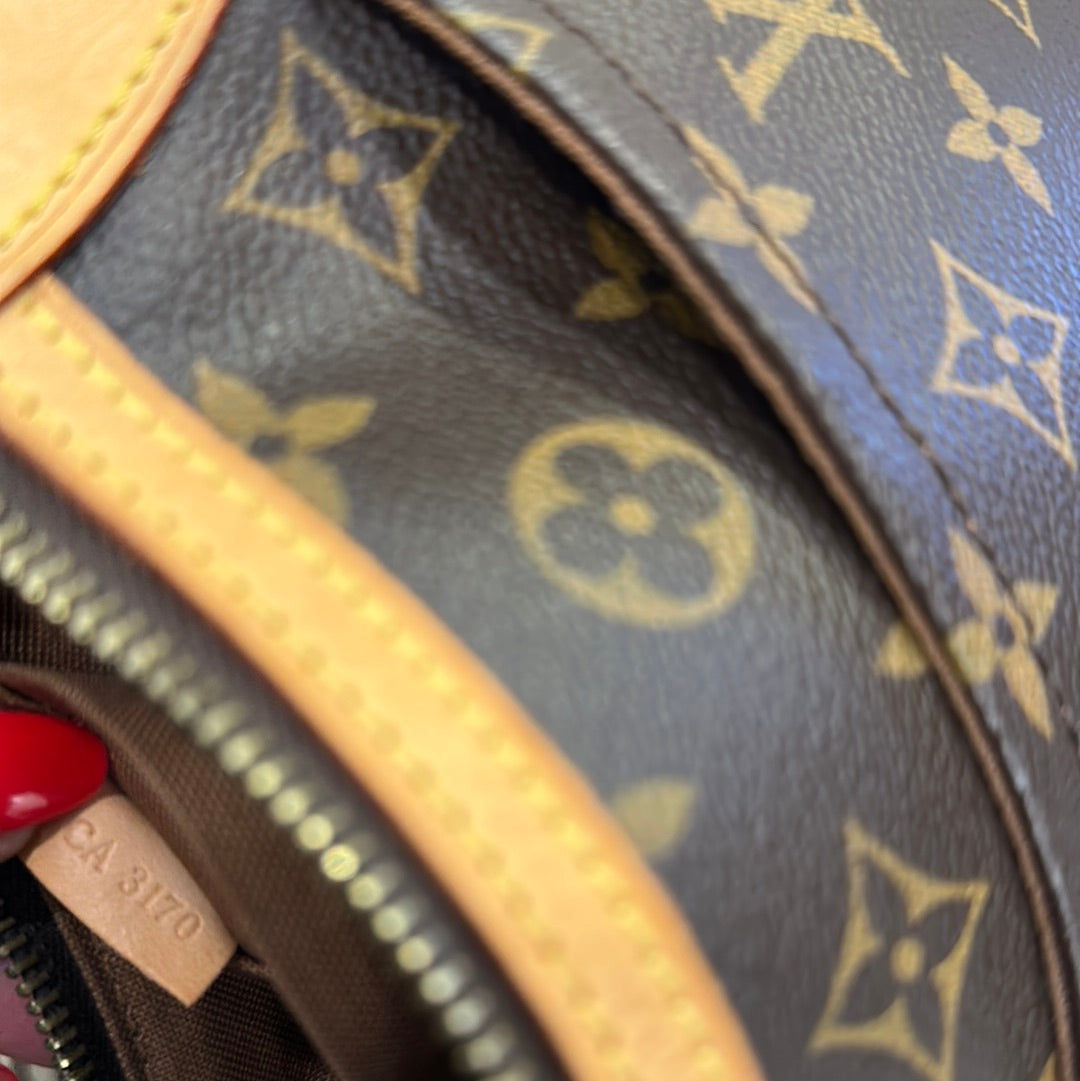 Louis Vuitton Odeon Mm Crossbody Bag - For Sale on 1stDibs