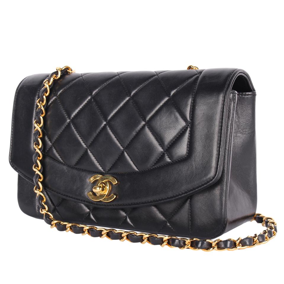Chanel 22 leather handbag Chanel Black in Leather - 35727140