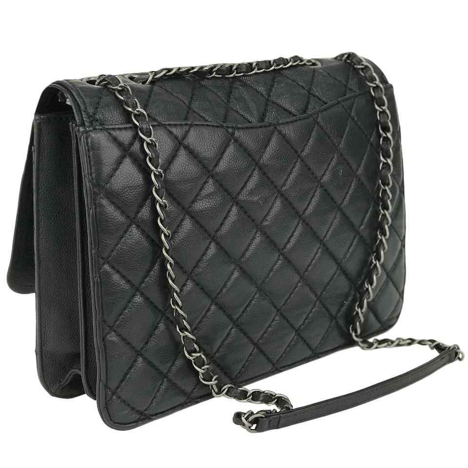 Chanel Matelasse Patent Leather Crossbody Bag (SHG-33619) – LuxeDH