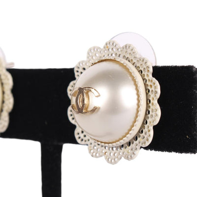 CC Pearl Flower Pierced Earrings