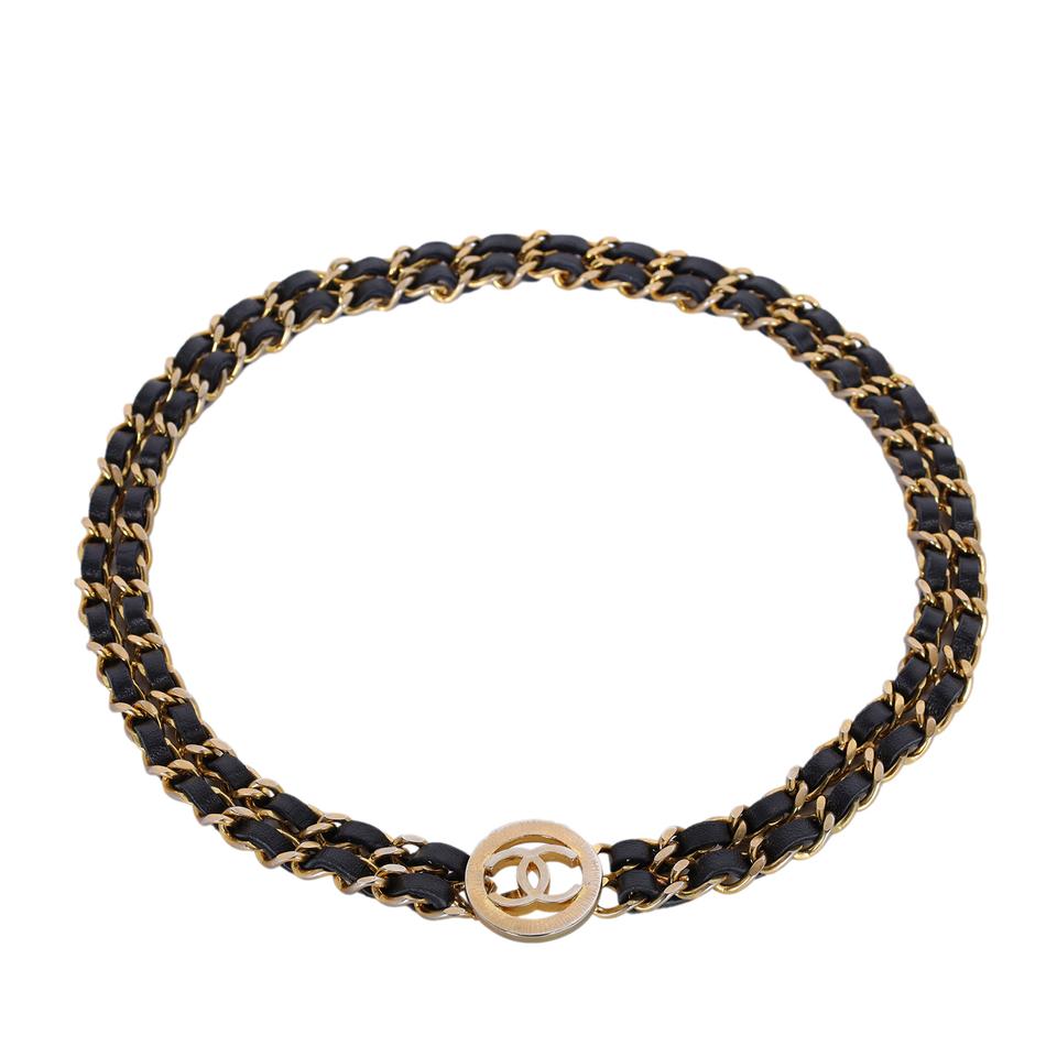 Chanel 1997 Vintage Chain Belt in Gold Tone Metal For Sale at
