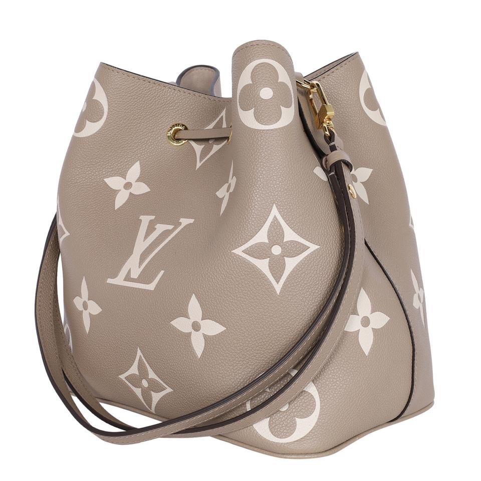 ❌ 𝗦𝗢𝗟𝗗 ❌ Louis Vuitton Neonoe Monogram Shoulder Bag Condition: 9.5+/10  DM for purchase…