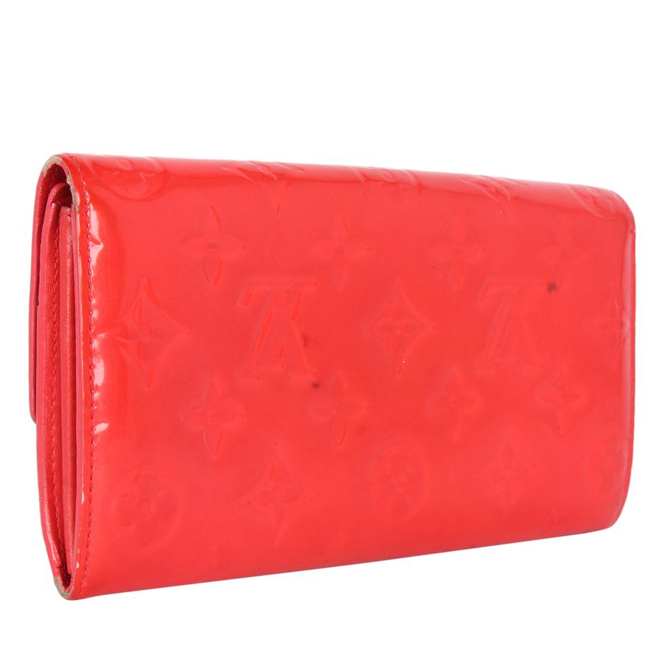 red vernis wallet